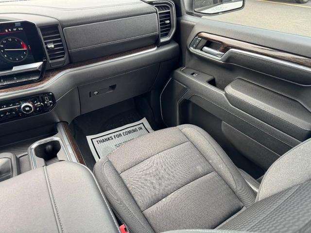 2024 GMC Sierra 1500 Vehicle Photo in COLUMBIA, MO 65203-3903