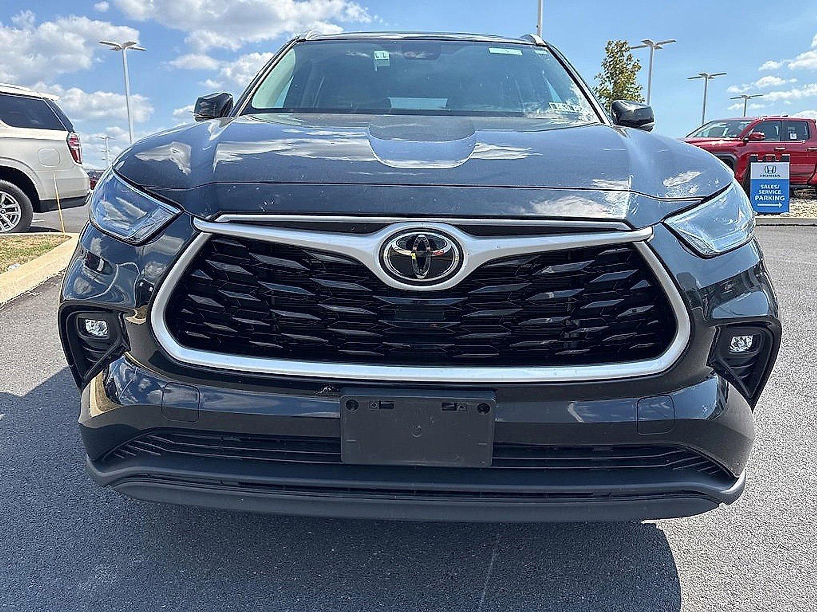 2022 Toyota Highlander Vehicle Photo in Harrisburg, PA 17111