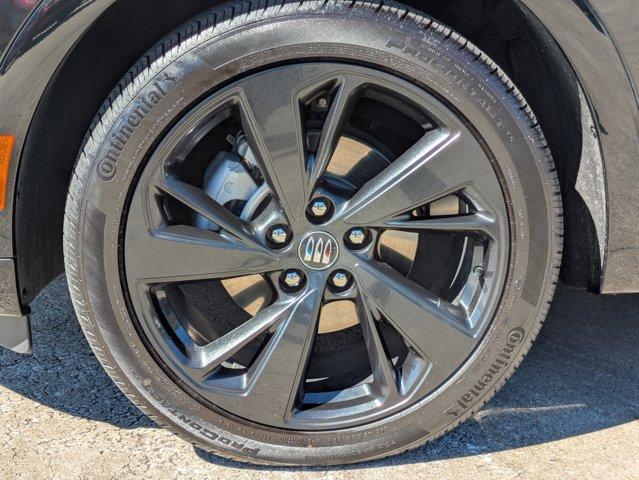 2024 Buick Envision Vehicle Photo in BRUNSWICK, GA 31525-1881