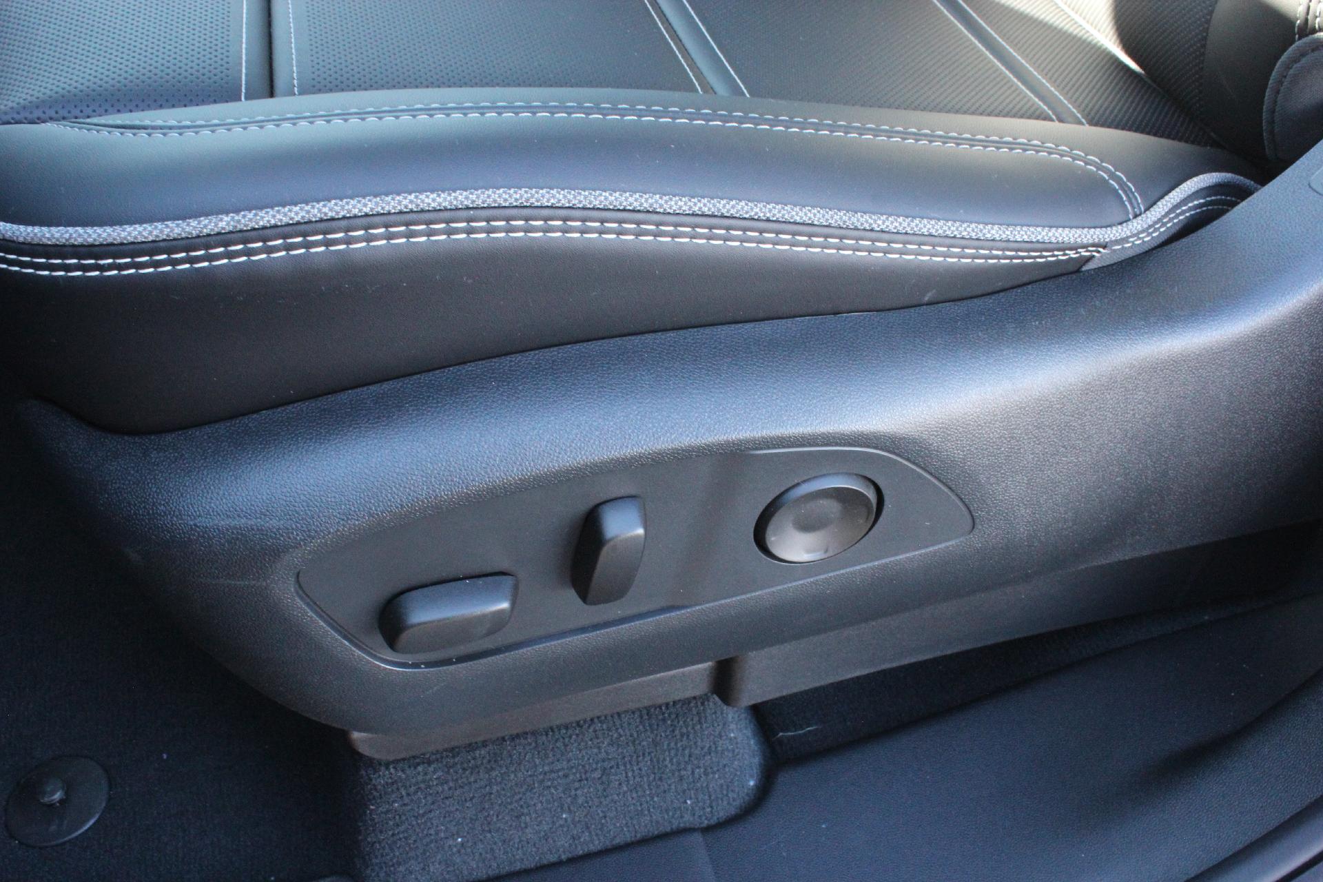 2025 GMC Sierra EV Vehicle Photo in AURORA, CO 80012-4011