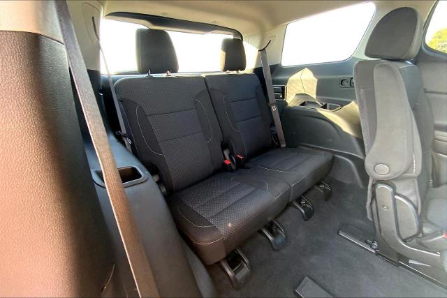 2022 GMC Acadia Vehicle Photo in TOPEKA, KS 66609-0000