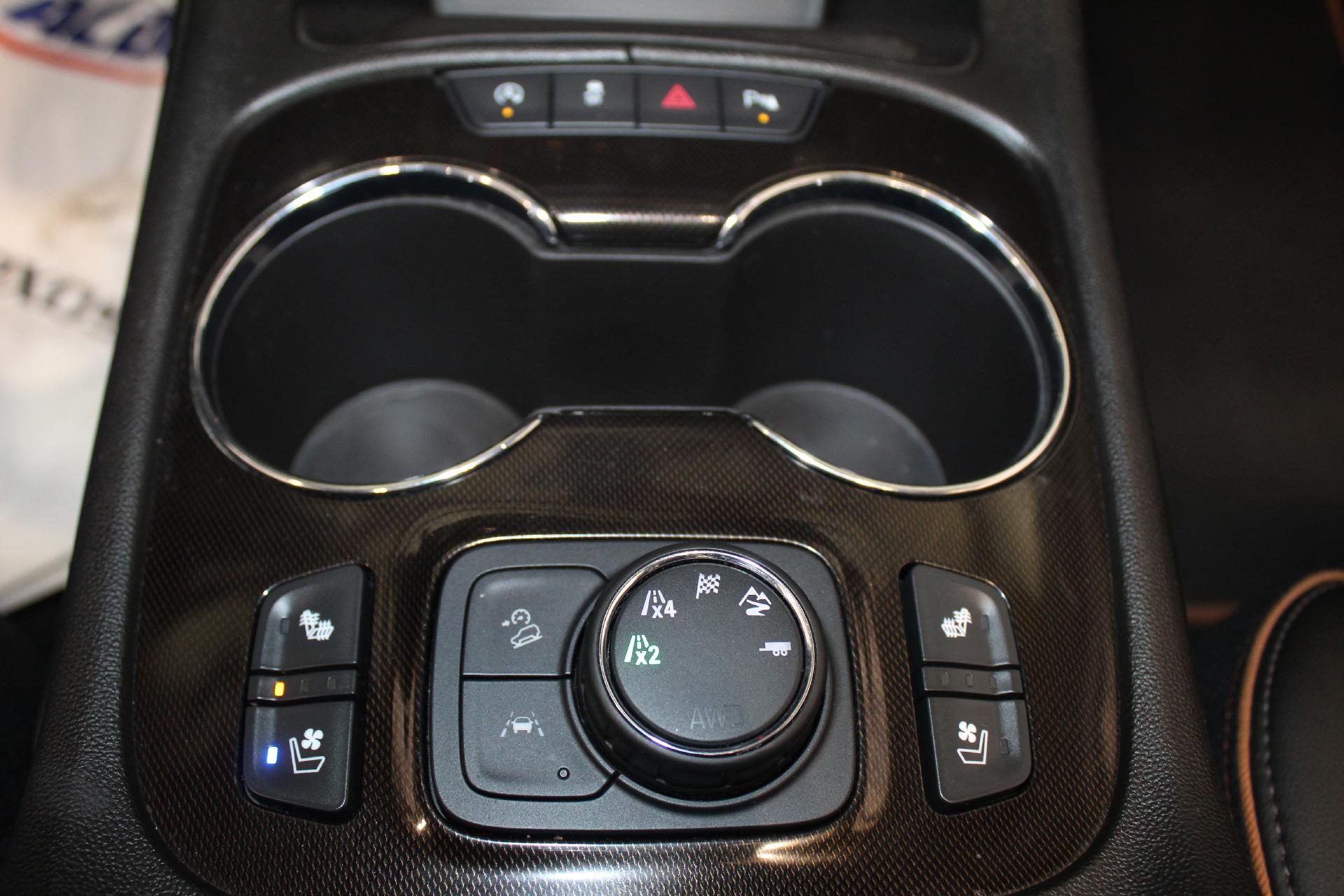 2022 GMC Acadia Vehicle Photo in NORTHAMPTON, MA 01060-1120