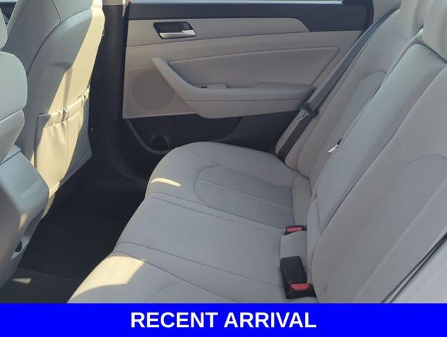 2018 Hyundai SONATA Vehicle Photo in Merrillville, IN 46410