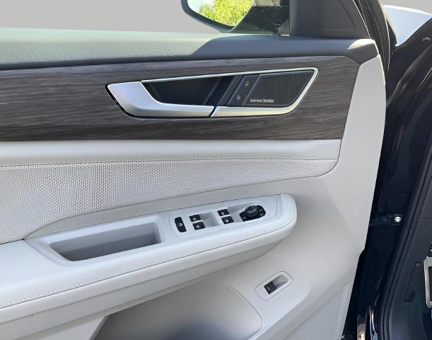 2026 Volkswagen Atlas Vehicle Photo in Oshkosh, WI 54904