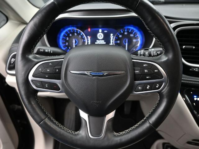 2021 Chrysler Pacifica Vehicle Photo in Cedar Rapids, IA 52402