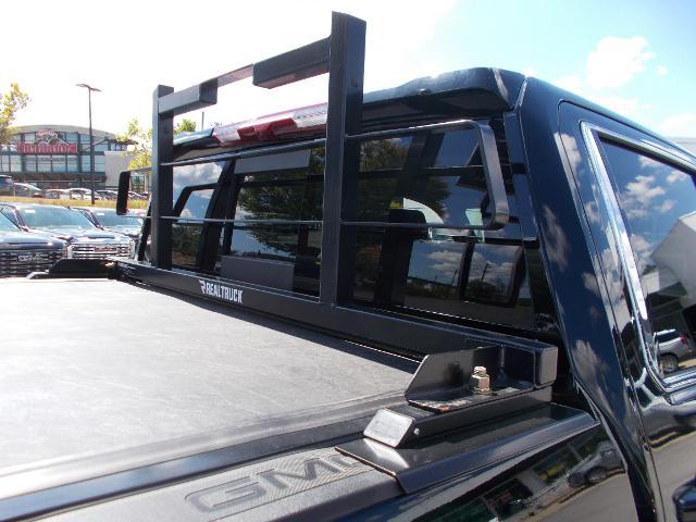 2025 GMC Sierra 2500 HD Vehicle Photo in LOWELL, MA 01852-4336