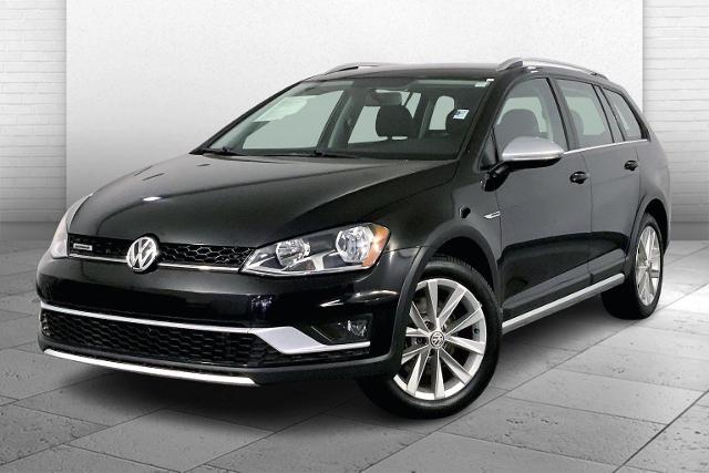 2017 Volkswagen Golf Alltrack Vehicle Photo in INDEPENDENCE, MO 64055-1377