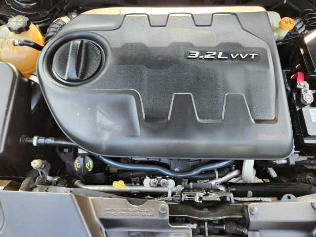 2014 Jeep Cherokee Vehicle Photo in DENTON, TX 76210-9321