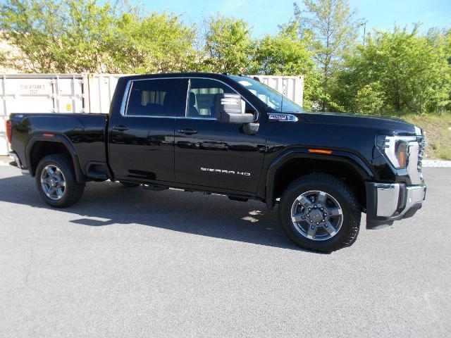 2025 GMC Sierra 2500 HD Vehicle Photo in LOWELL, MA 01852-4336