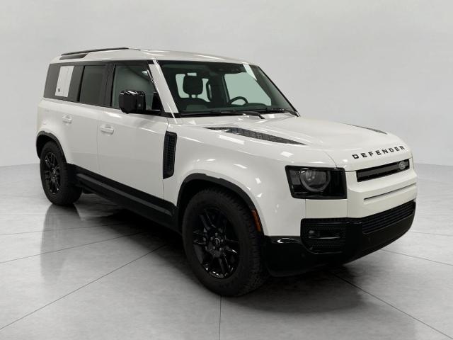 2024 Defender Vehicle Photo in Appleton, WI 54913