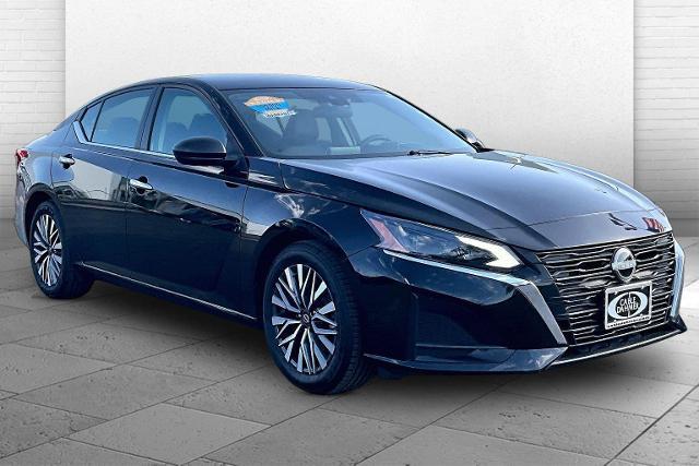 2025 Nissan Altima Vehicle Photo in TOPEKA, KS 66609-0000