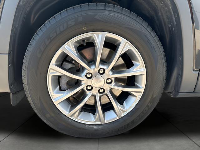 2019 Jeep Cherokee Vehicle Photo in MANITOWOC, WI 54220-5838