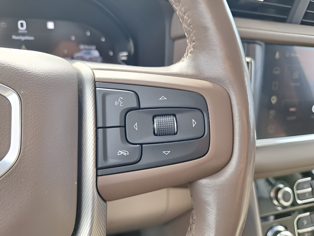 2023 GMC Yukon photo 18 of 36