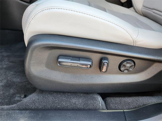 2022 Honda CR-V Hybrid Vehicle Photo in AURORA, CO 80012-4011