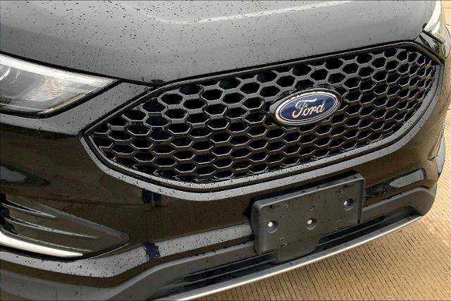 2024 Ford Edge Vehicle Photo in TOPEKA, KS 66609-0000