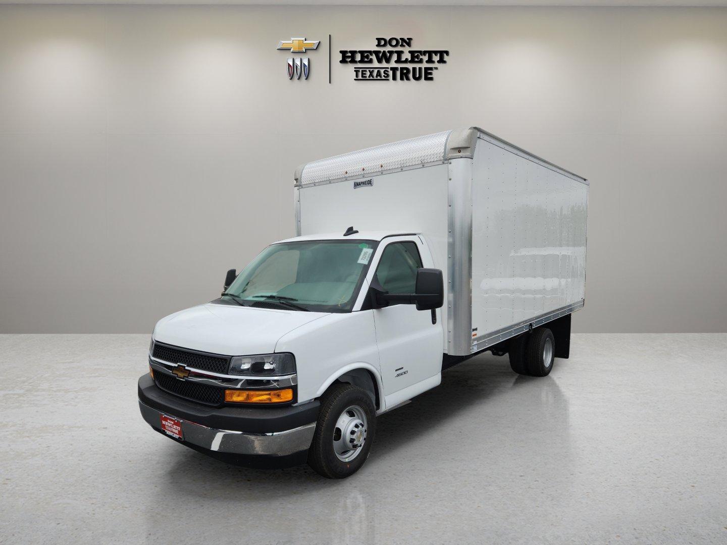 Select 2025 Chevrolet Express Cutaway 4500