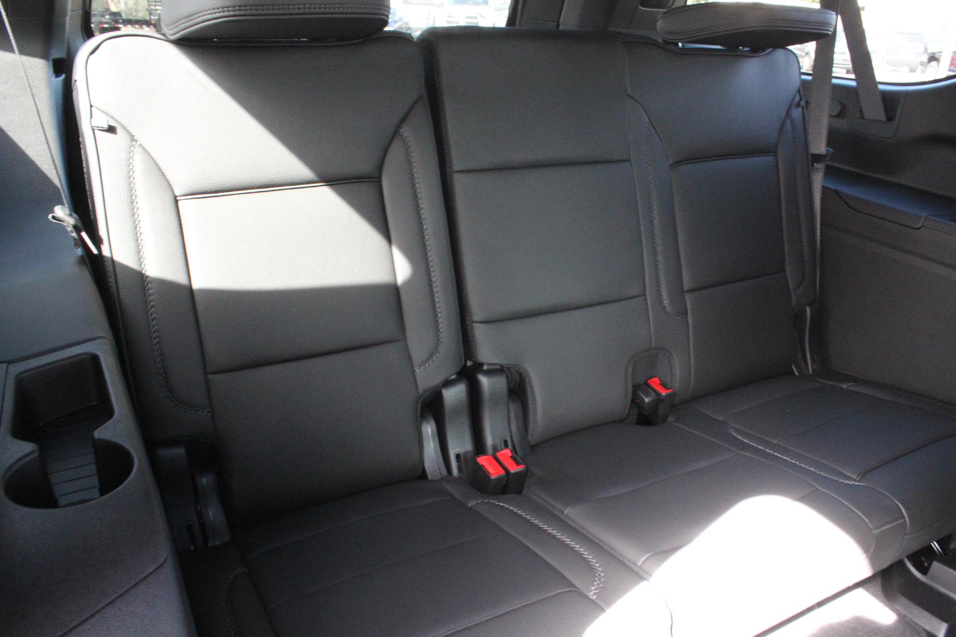2024 GMC Yukon XL Vehicle Photo in AURORA, CO 80012-4011