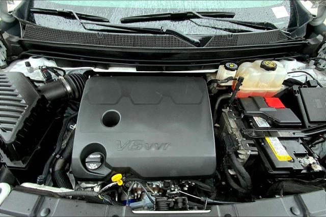 2023 Chevrolet Traverse Vehicle Photo in TOPEKA, KS 66609-0000