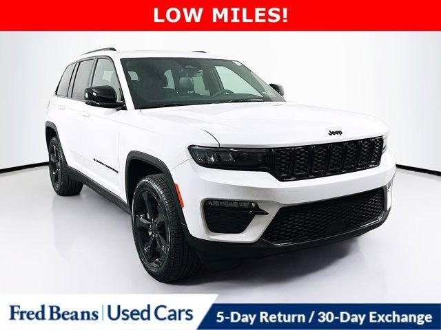 2025 Jeep Grand Cherokee Vehicle Photo in Doylsetown, PA 18901