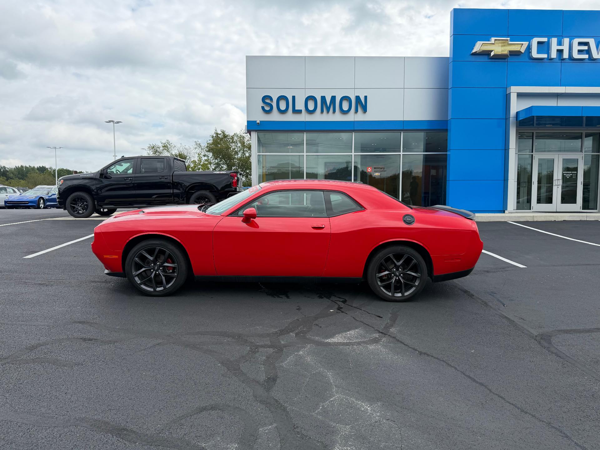 2022 Dodge Challenger photo 3 of 32