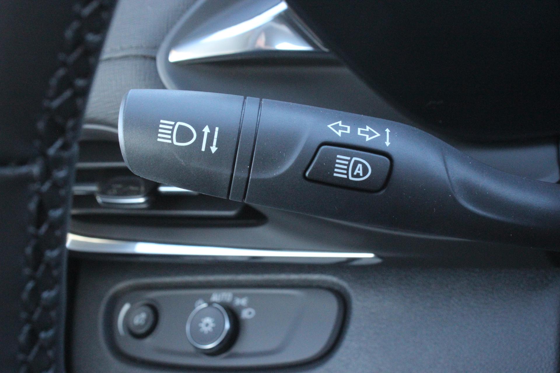 2025 Buick Envista Vehicle Photo in AURORA, CO 80012-4011