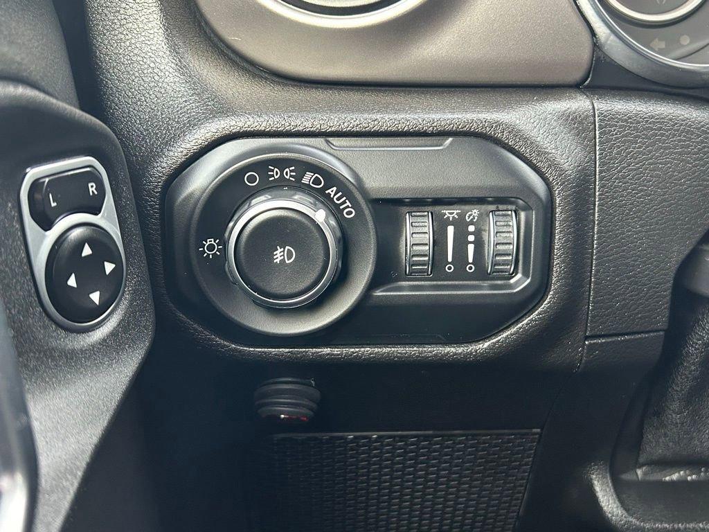 2020 Jeep Wrangler Unlimited Vehicle Photo in Cedar Rapids, IA 52402