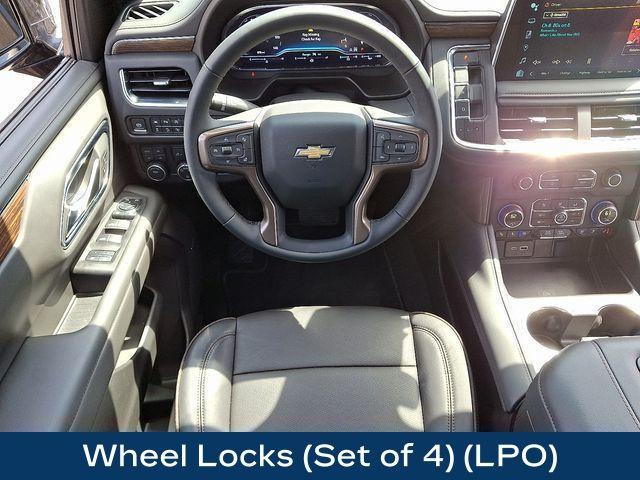 2024 Chevrolet Suburban Vehicle Photo in DANBURY, CT 06810-5034