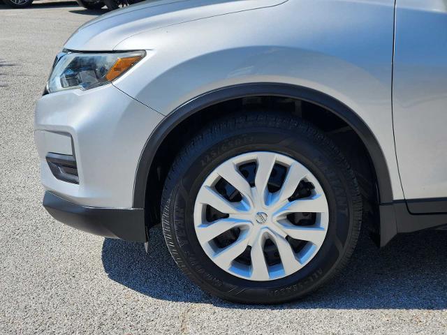 2018 Nissan Rogue Vehicle Photo in DENTON, TX 76210-9321