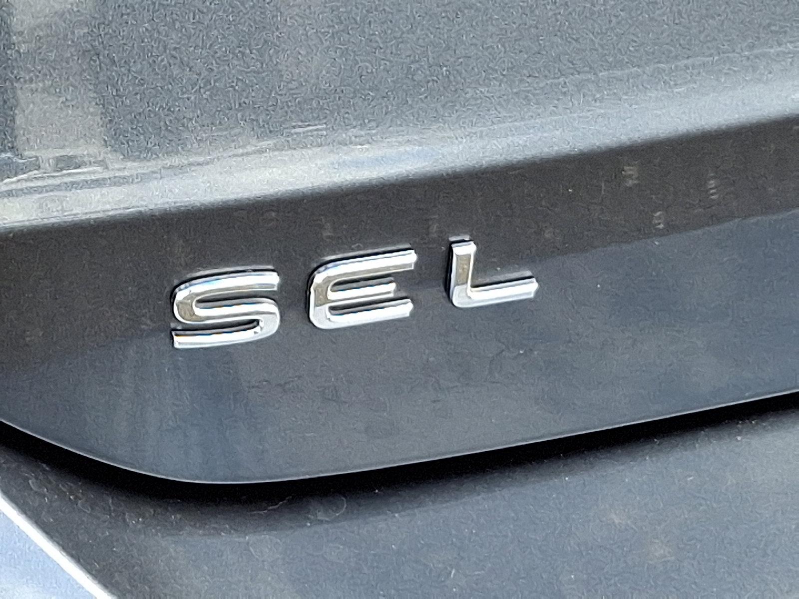 2022 Volkswagen Taos Vehicle Photo in Trevose, PA 19053