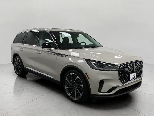 2025 Lincoln Aviator Vehicle Photo in Neenah, WI 54956
