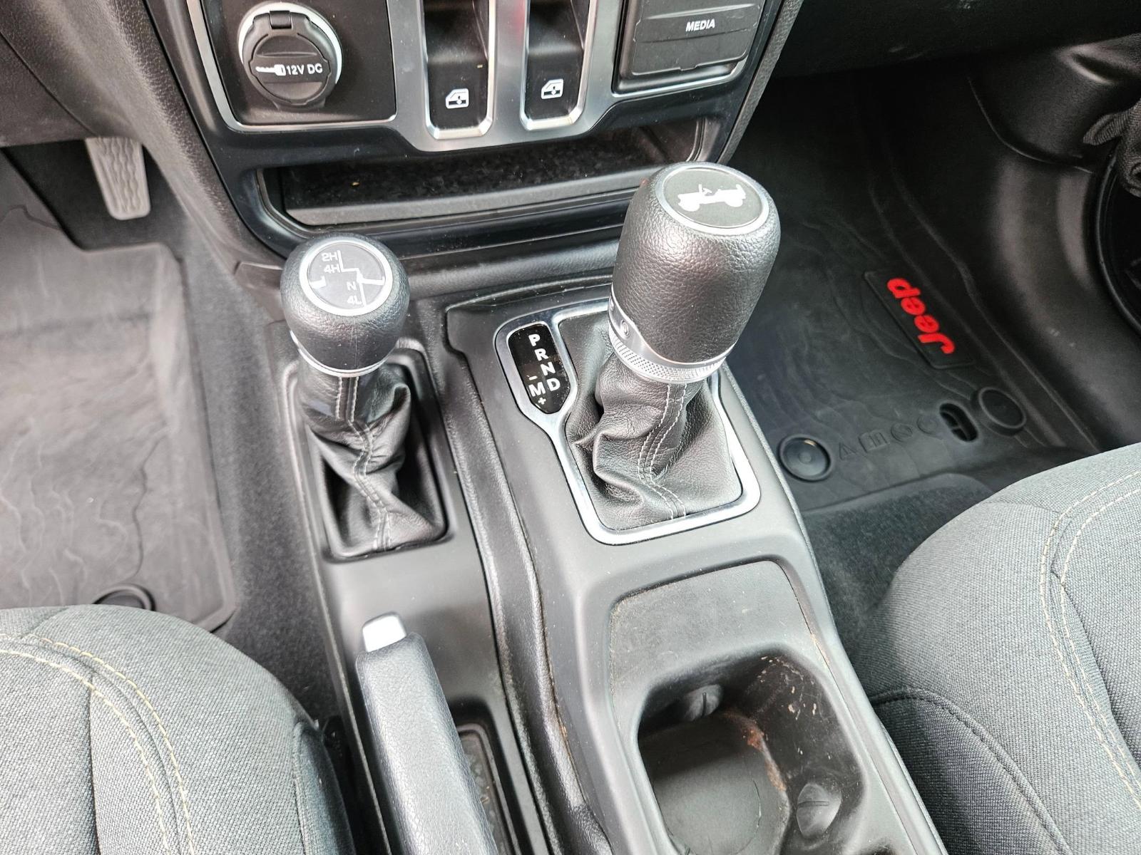 2024 Jeep Wrangler Vehicle Photo in Seguin, TX 78155