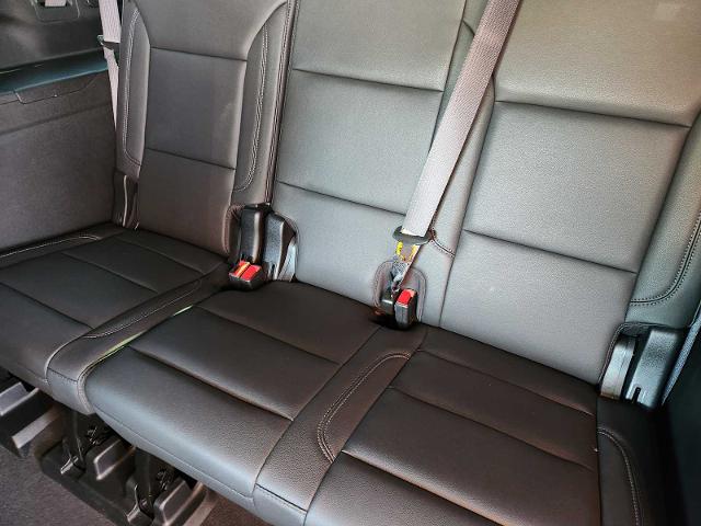 2024 Chevrolet Suburban Vehicle Photo in DENTON, TX 76210-9321