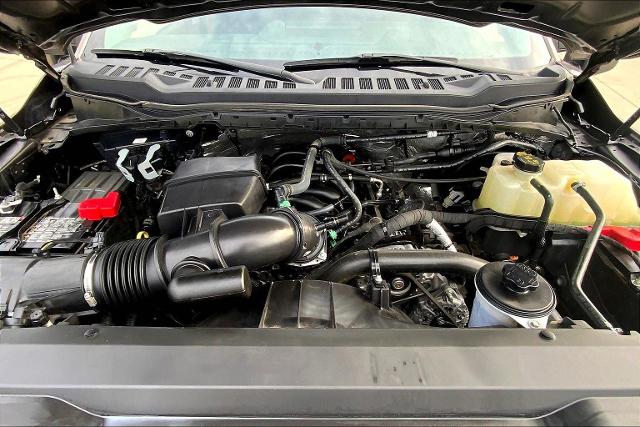 2023 Ford Super Duty F-250 SRW Vehicle Photo in TOPEKA, KS 66609-0000