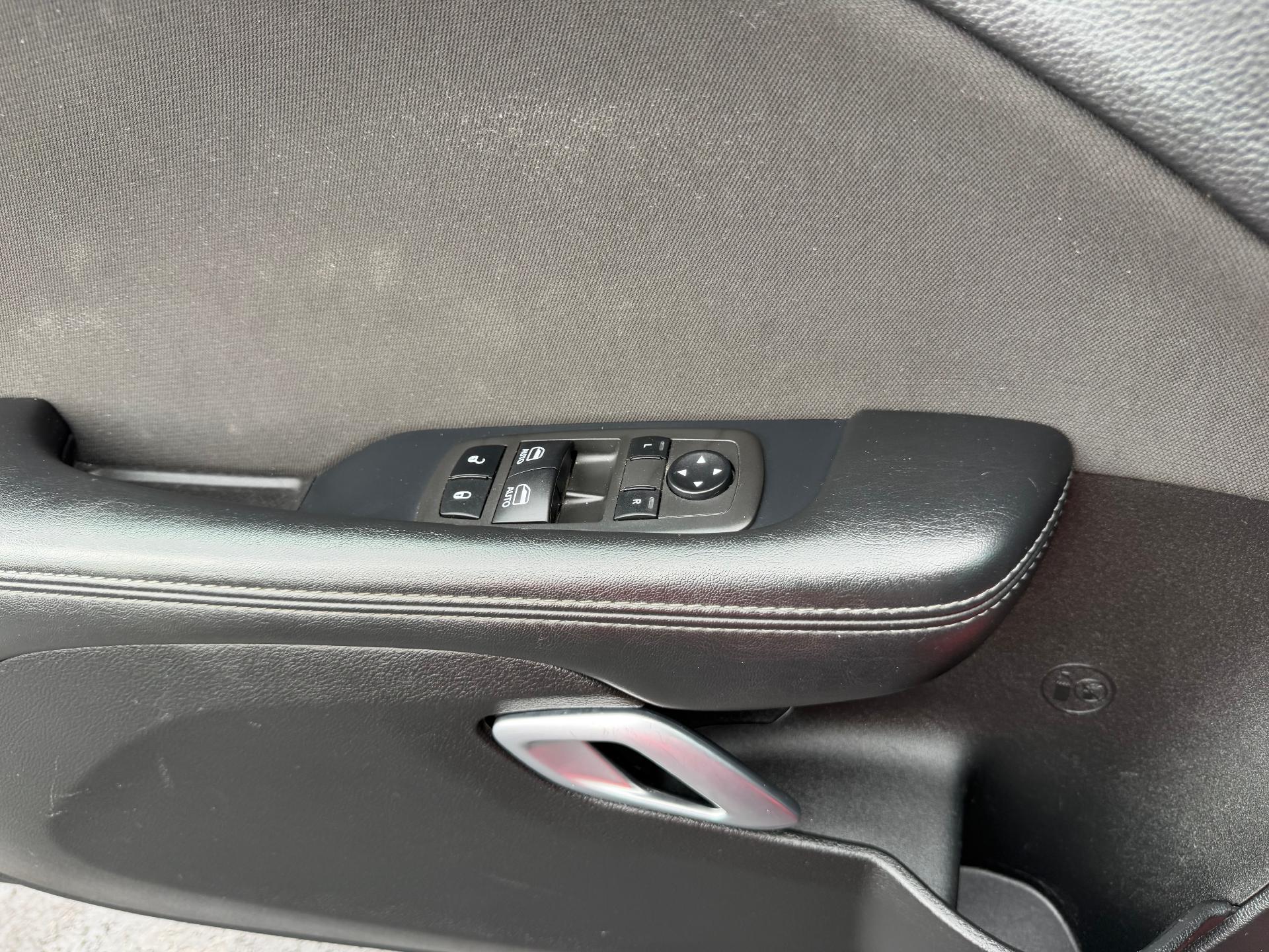 2022 Dodge Challenger photo 28 of 32