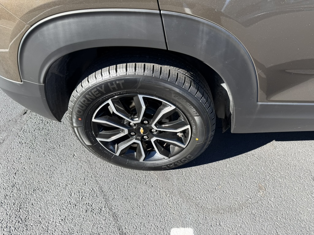 2021 Chevrolet Trailblazer photo 10 of 37