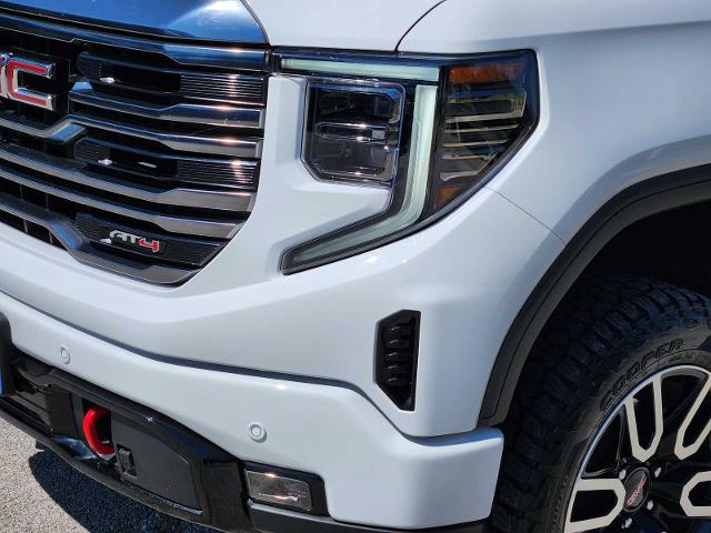 2023 GMC Sierra 1500 Vehicle Photo in DENTON, TX 76210-9321