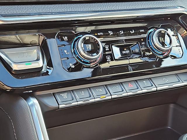 2026 GMC Sierra 2500 HD Vehicle Photo in TREVOSE, PA 19053-4984