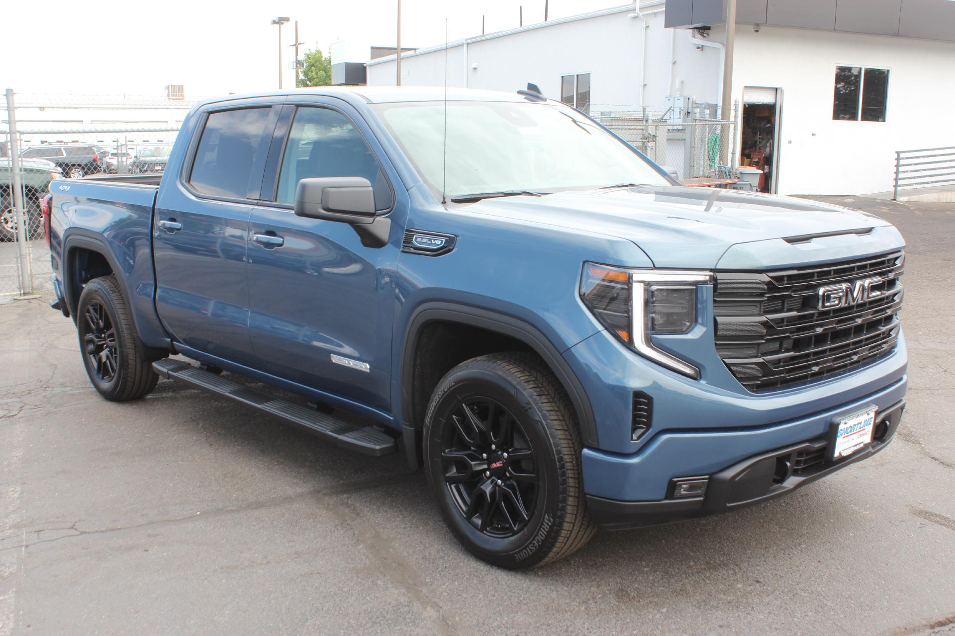 2026 GMC Sierra 1500 Vehicle Photo in AURORA, CO 80012-4011