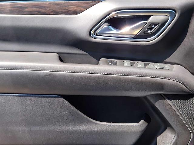 2023 Chevrolet Suburban Vehicle Photo in DENTON, TX 76210-9321