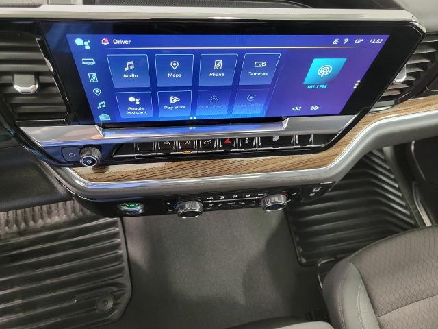 2024 Chevrolet Silverado 1500 Vehicle Photo in NEENAH, WI 54956-2243