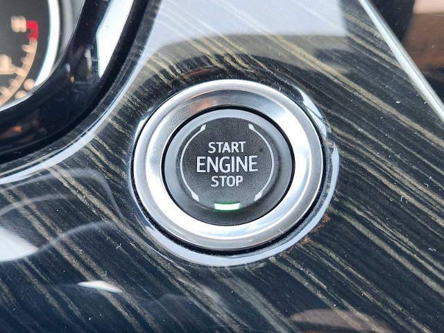 2021 Cadillac XT6 Vehicle Photo in DENTON, TX 76210-9321