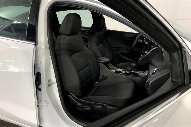 2024 Chevrolet Malibu Vehicle Photo in KANSAS CITY, MO 64114-4545