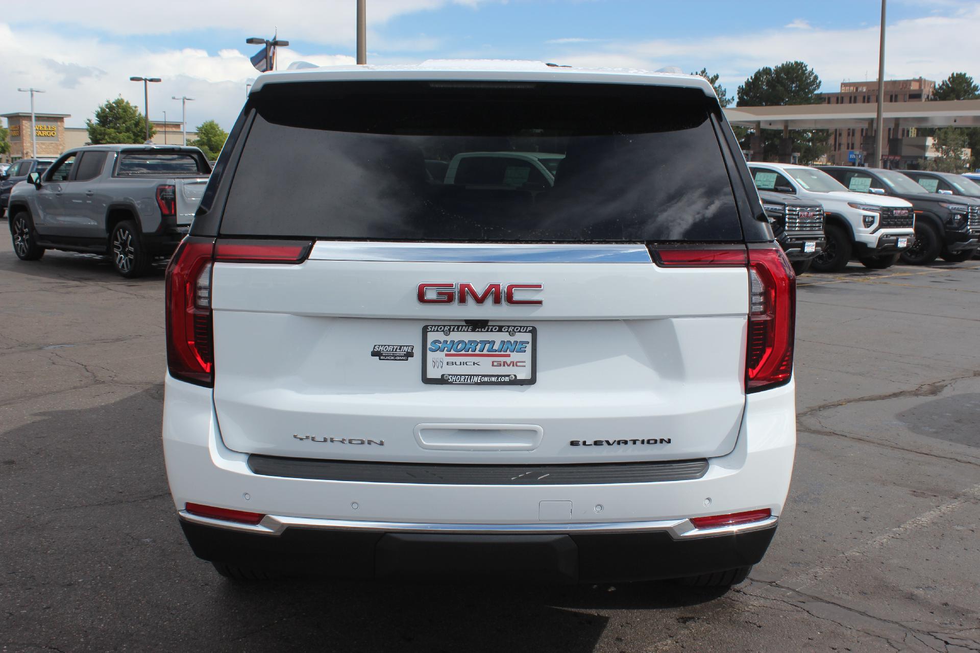 2025 GMC Yukon Vehicle Photo in AURORA, CO 80012-4011