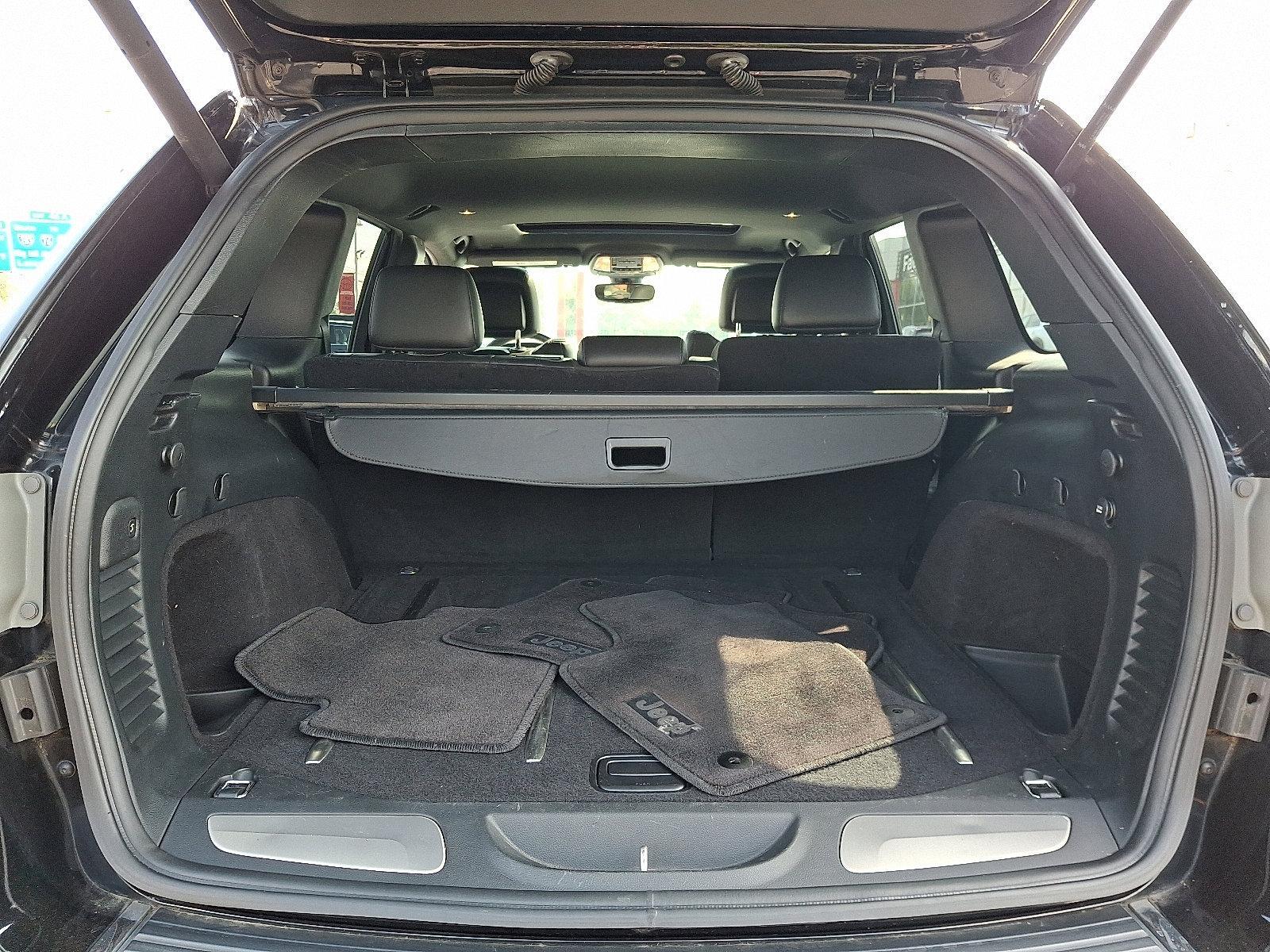 2017 Jeep Grand Cherokee Vehicle Photo in Harrisburg, PA 17111-1033