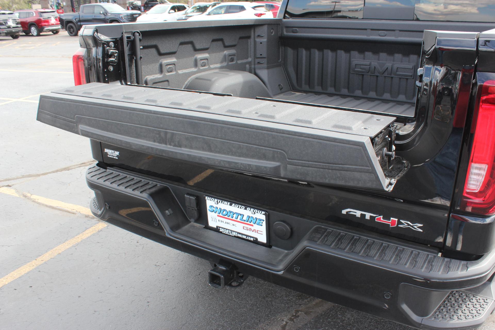 2025 GMC Sierra 1500 Vehicle Photo in AURORA, CO 80012-4011