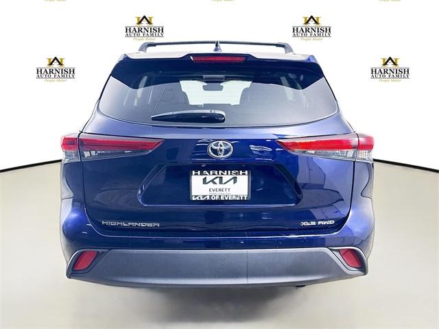2020 Toyota Highlander Vehicle Photo in Everett, WA 98204