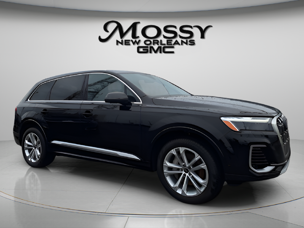 2025 Audi Q7 photo 3 of 33