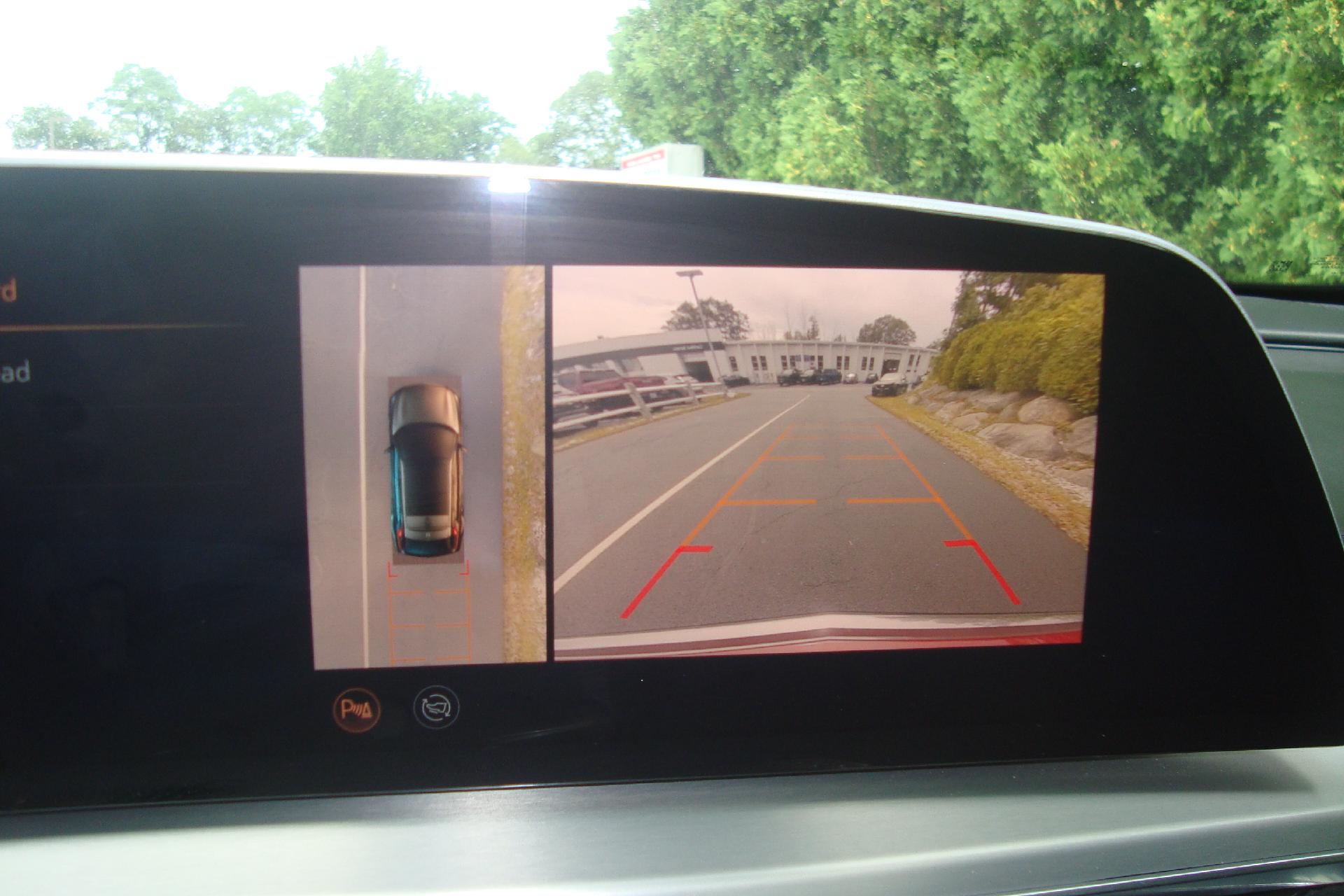 2024 Cadillac LYRIQ Vehicle Photo in PORTSMOUTH, NH 03801-4196