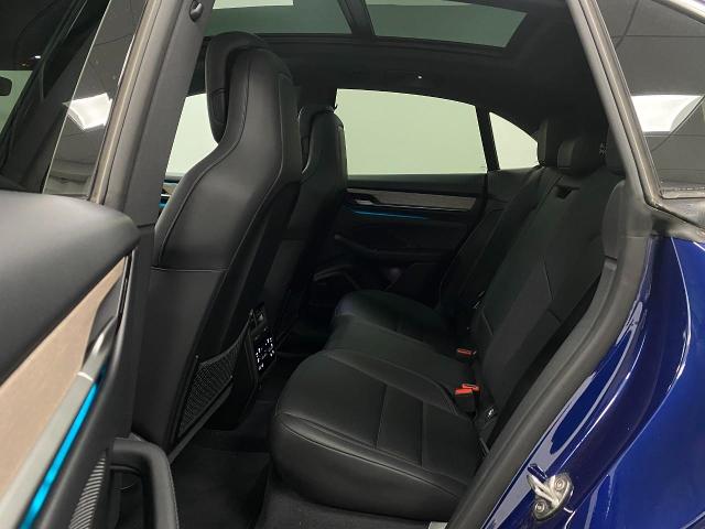 2024 Porsche Macan Vehicle Photo in Appleton, WI 54913