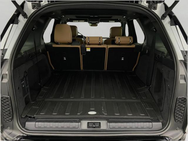 2025 Discovery Vehicle Photo in Appleton, WI 54913